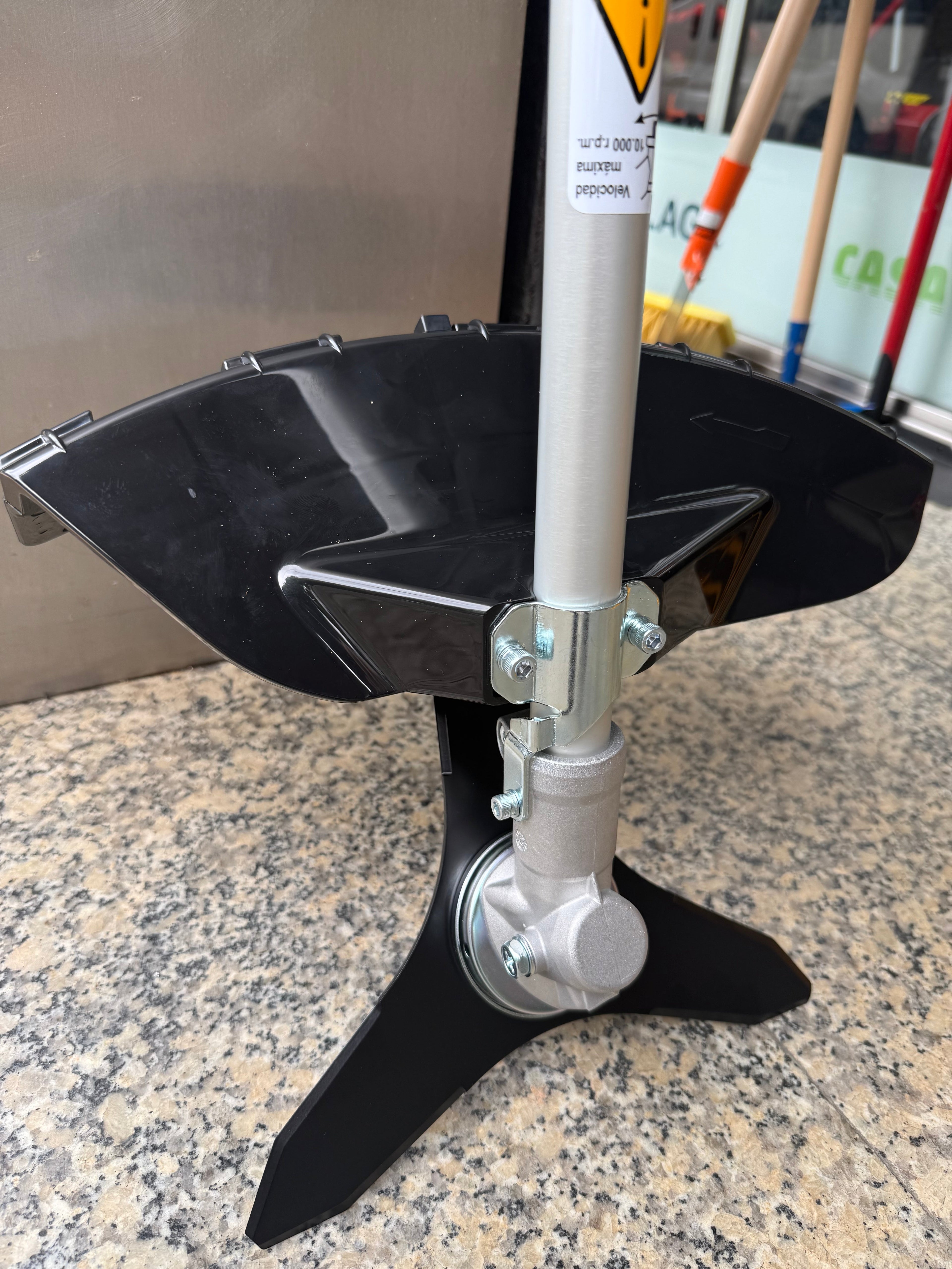 Roçadora Profissional Kuril K828W53 Kawasaki Tj53E Vara Mori