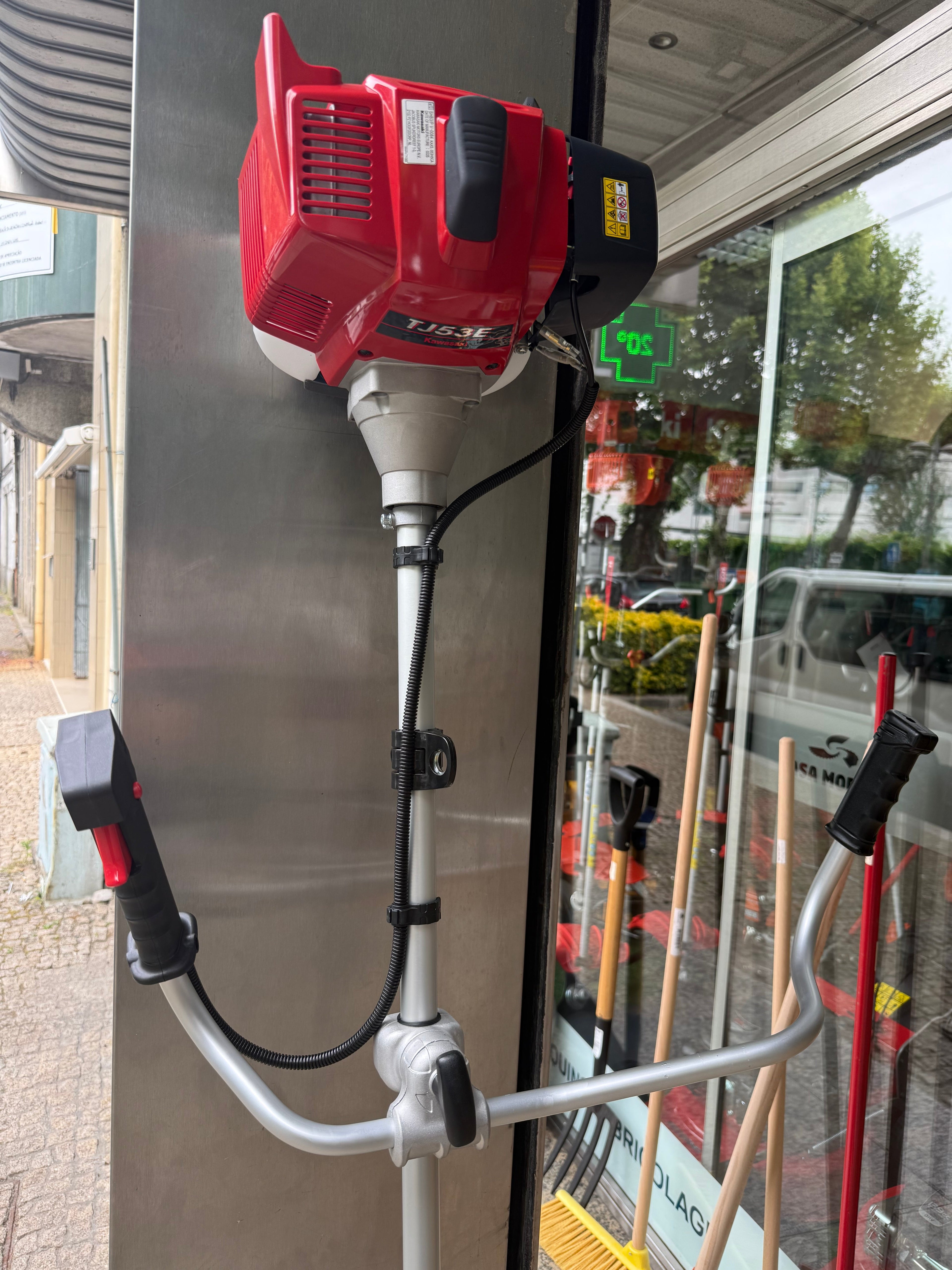 Roçadora Profissional Kuril K828W53 Kawasaki Tj53E Vara Mori